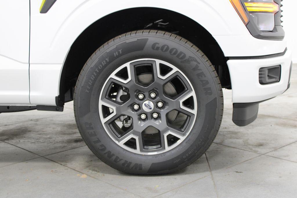 new 2025 Ford F-150 car, priced at $42,626