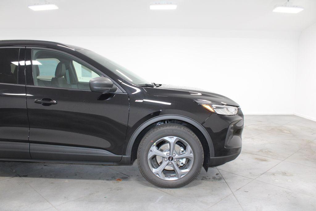 new 2025 Ford Escape car, priced at $27,151