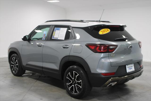 used 2024 Chevrolet TrailBlazer car, priced at $27,128