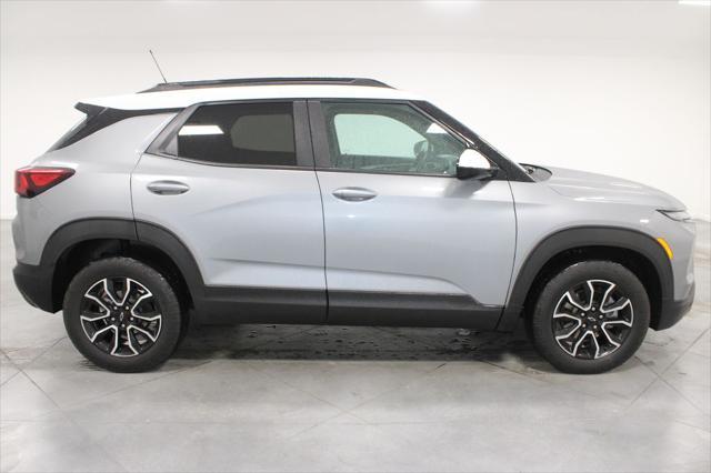 used 2024 Chevrolet TrailBlazer car, priced at $26,548