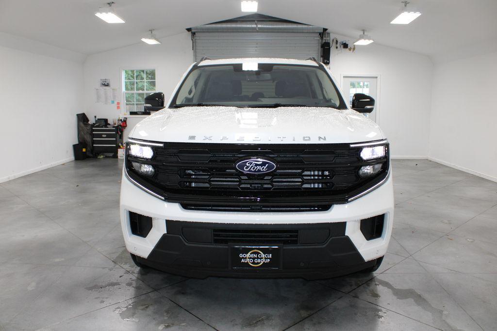 new 2025 Ford Expedition car, priced at $67,526