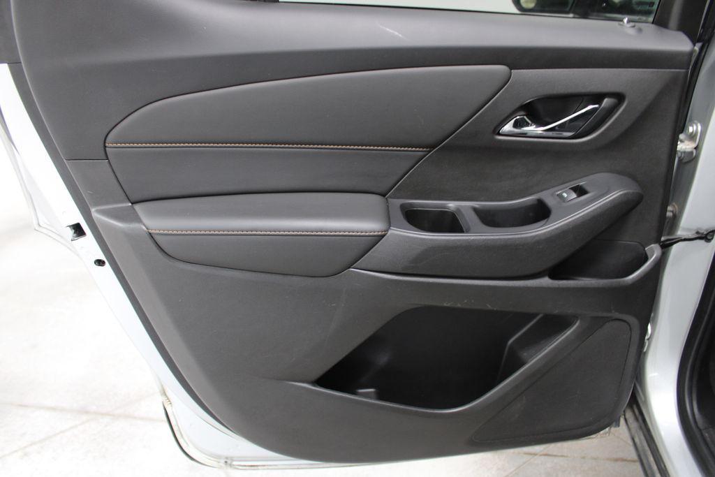 used 2021 Chevrolet Traverse car, priced at $17,488