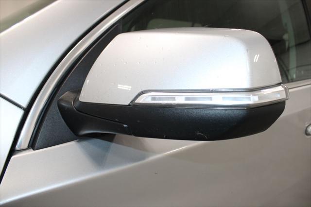 used 2021 Chevrolet Traverse car, priced at $20,000