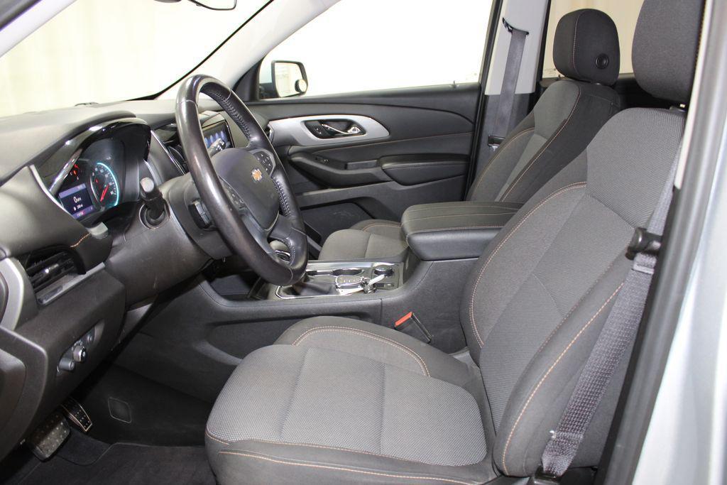 used 2021 Chevrolet Traverse car, priced at $17,488