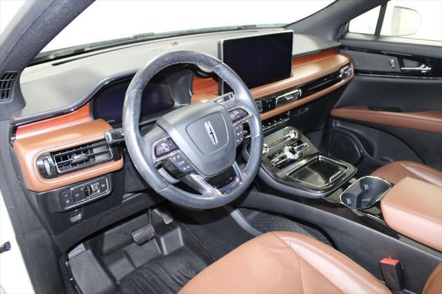 used 2022 Lincoln Nautilus car, priced at $33,403