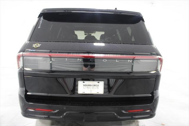 new 2025 Lincoln Navigator car, priced at $109,936