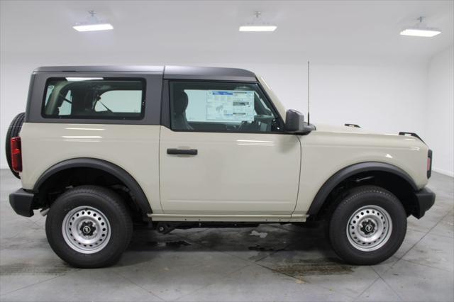 new 2025 Ford Bronco car, priced at $39,844