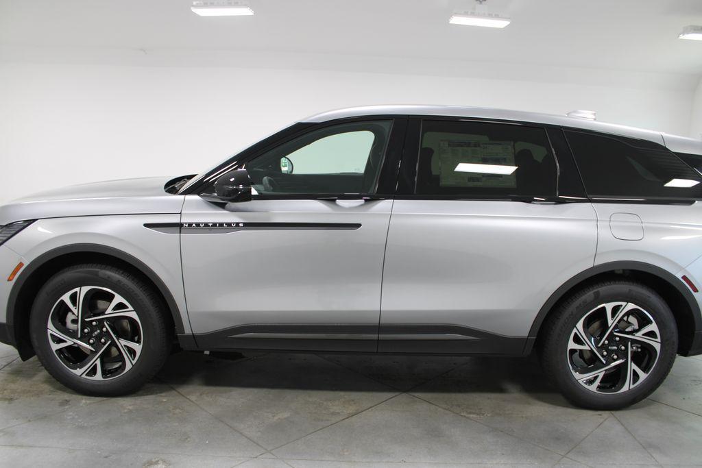 new 2025 Lincoln Nautilus car, priced at $56,434