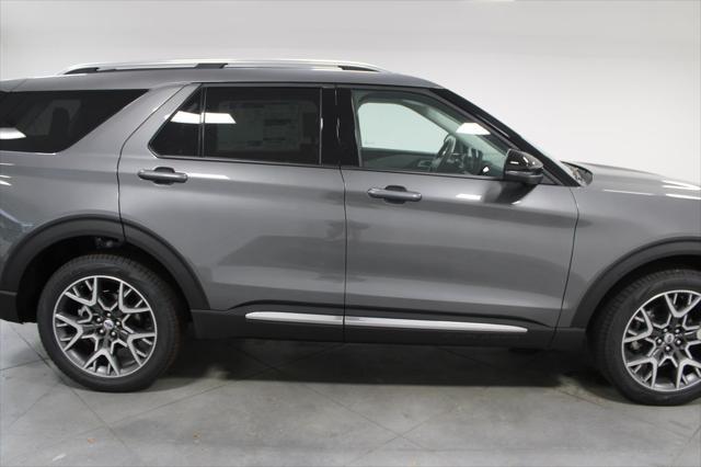 new 2025 Ford Explorer car, priced at $57,391