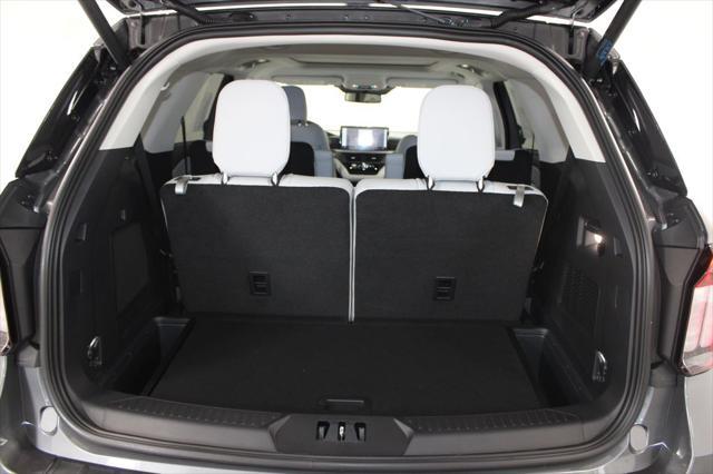 new 2025 Ford Explorer car, priced at $57,391