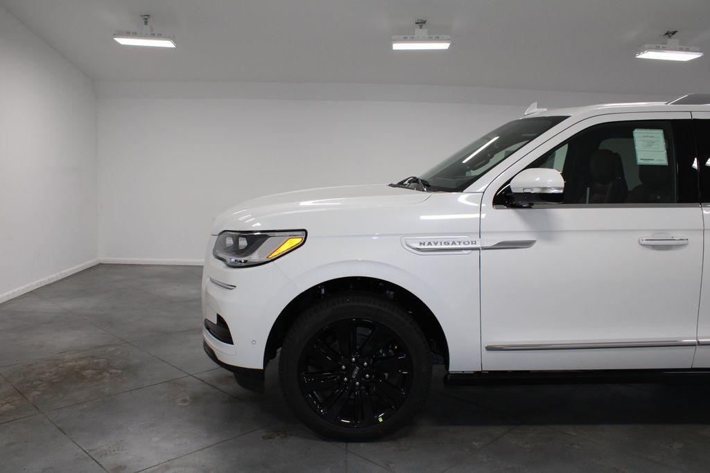 new 2024 Lincoln Navigator car, priced at $101,970