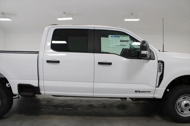 new 2025 Ford F-250 car, priced at $66,654