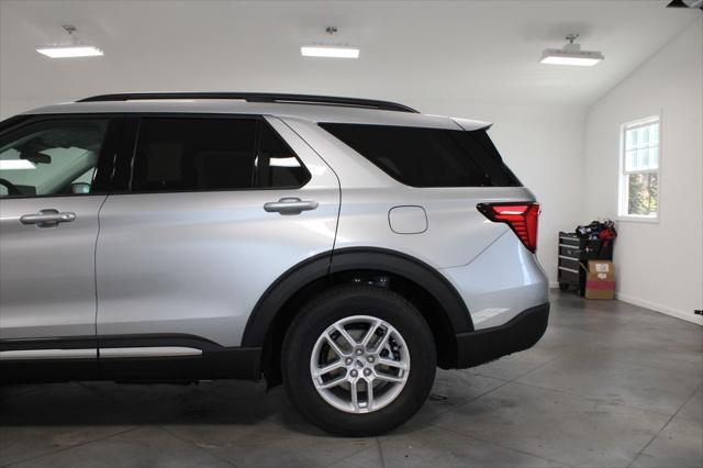 new 2025 Ford Explorer car, priced at $42,816