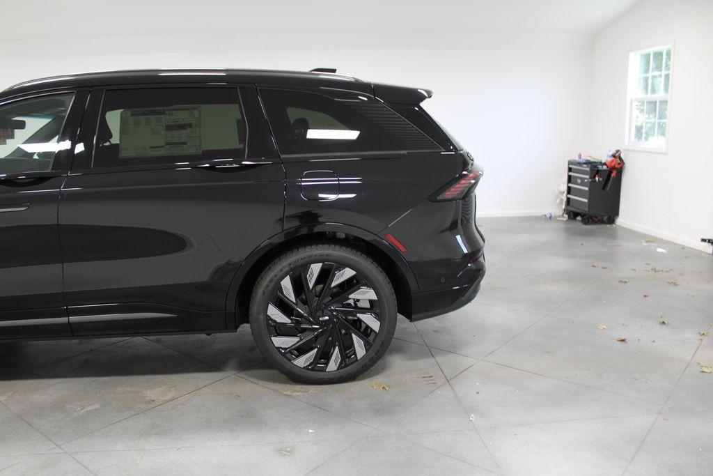 new 2024 Lincoln Nautilus car, priced at $63,588