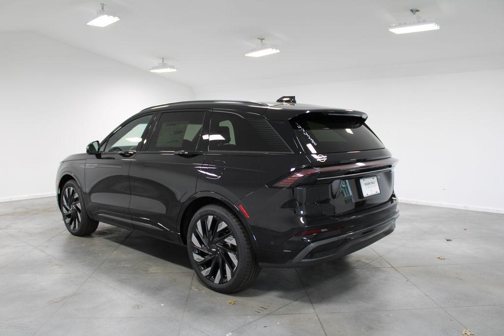 new 2024 Lincoln Nautilus car, priced at $63,588