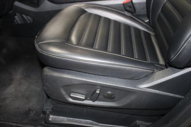 used 2024 Ford Edge car, priced at $25,928