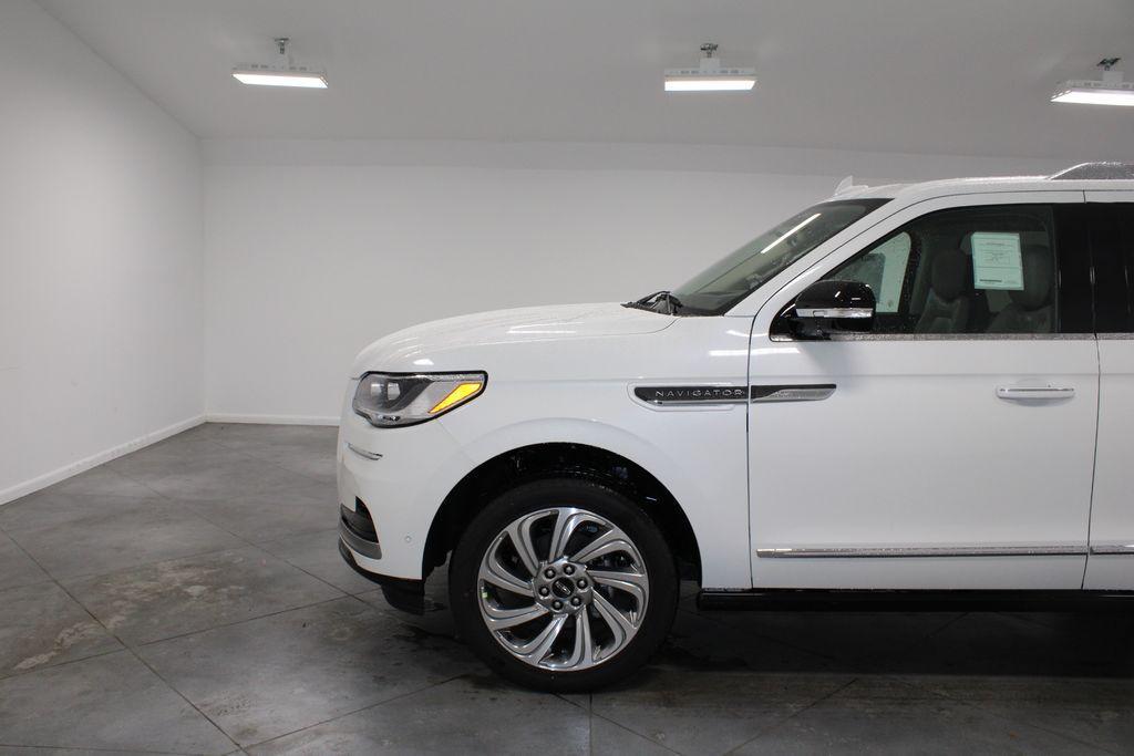 new 2024 Lincoln Navigator car, priced at $98,959