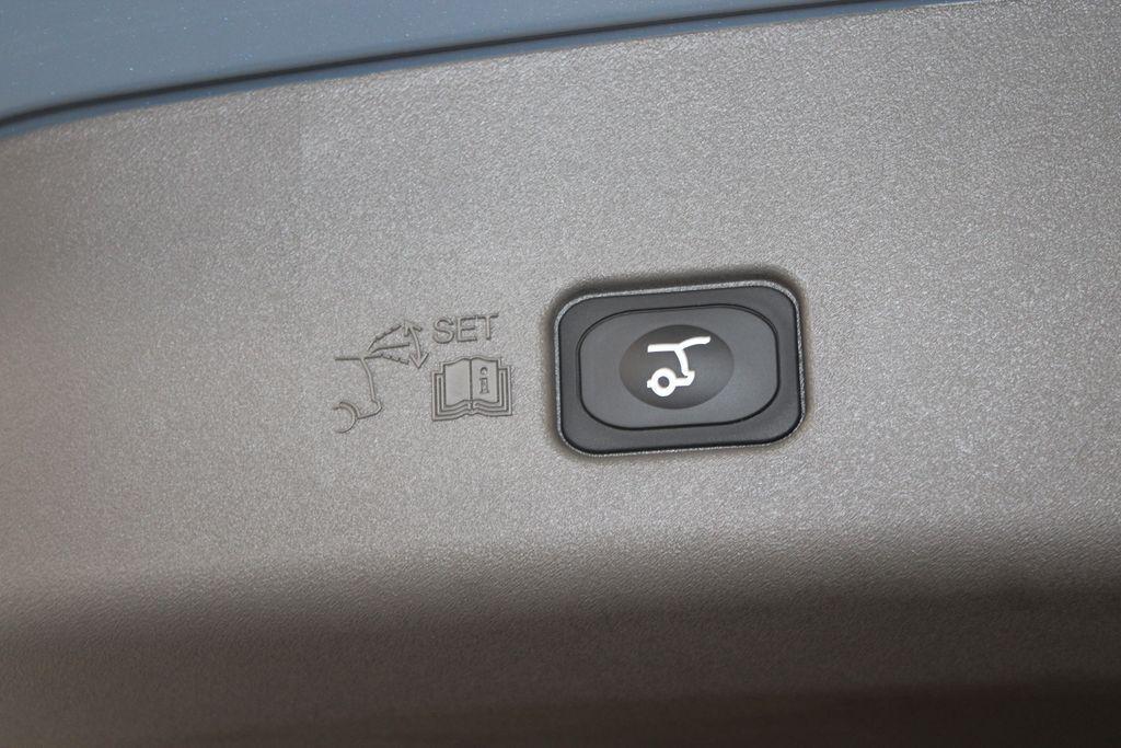 new 2025 Lincoln Nautilus car, priced at $54,785