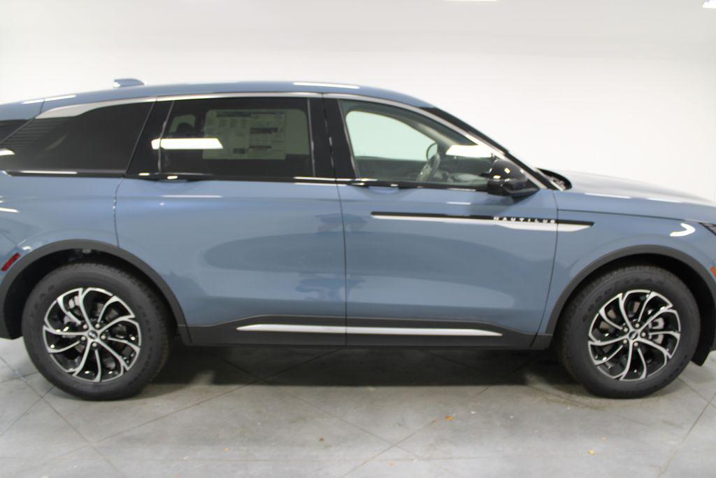 new 2025 Lincoln Nautilus car, priced at $54,785