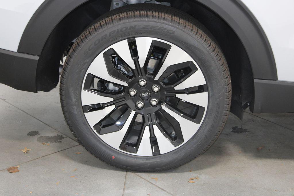 new 2025 Ford Explorer car, priced at $55,198