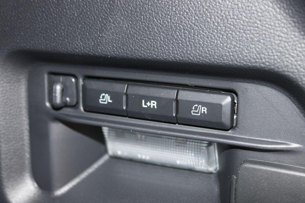 new 2025 Ford Explorer car, priced at $55,198