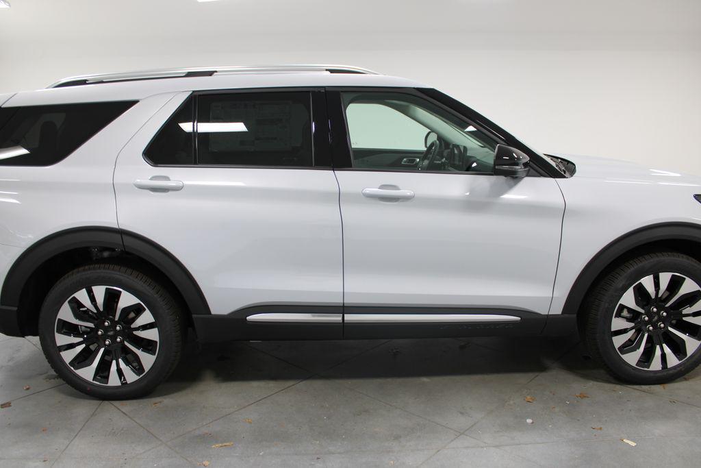 new 2025 Ford Explorer car, priced at $55,198