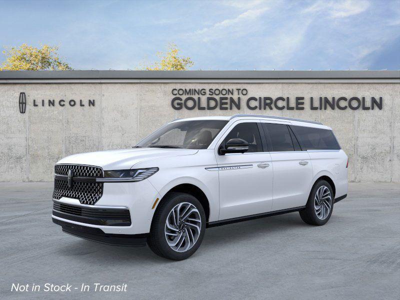 new 2025 Lincoln Navigator car, priced at $105,267
