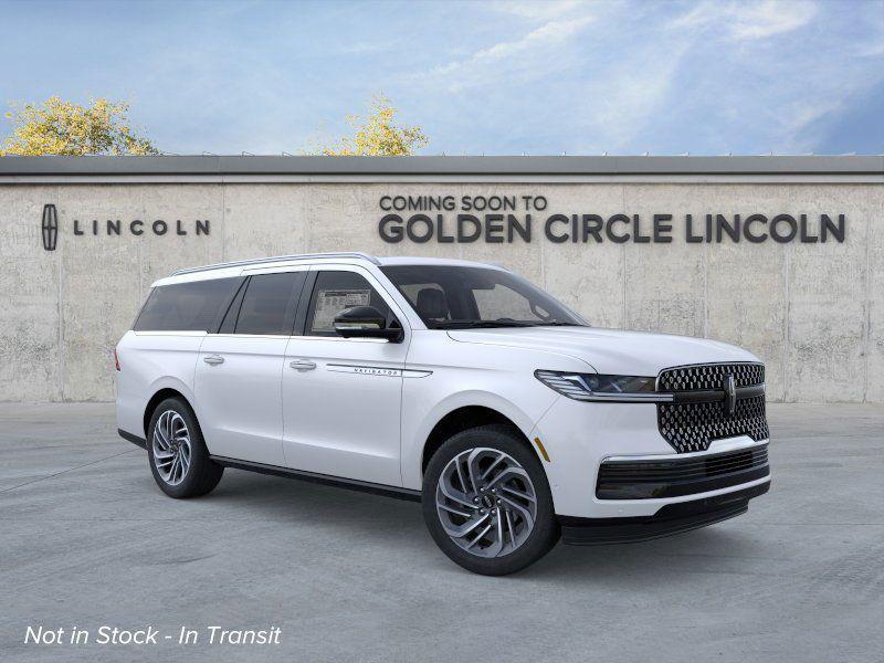 new 2025 Lincoln Navigator car, priced at $105,267