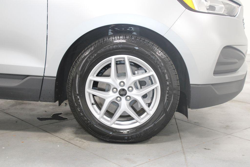 used 2024 Ford Edge car, priced at $26,000