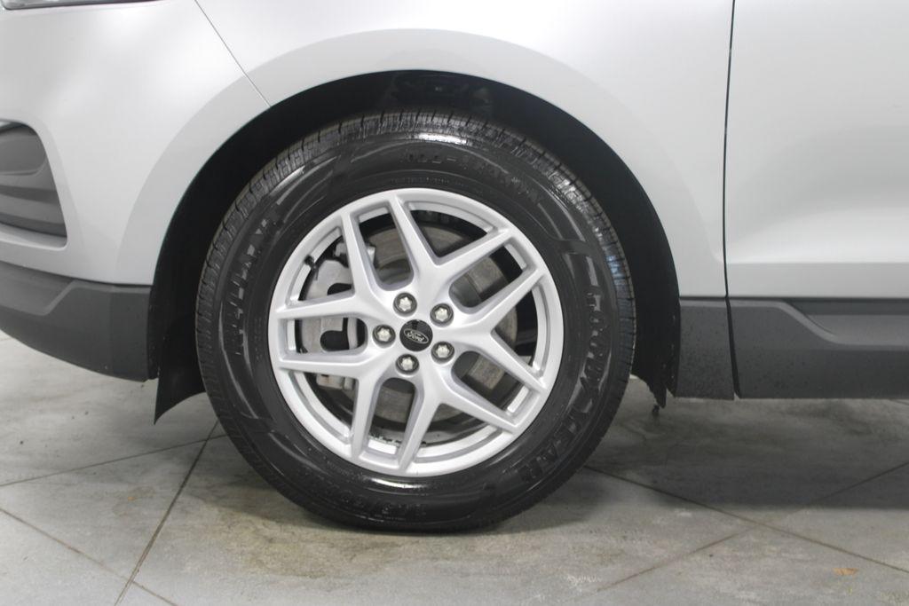 used 2024 Ford Edge car, priced at $26,000