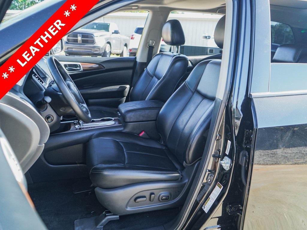 used 2020 Nissan Pathfinder car, priced at $22,000