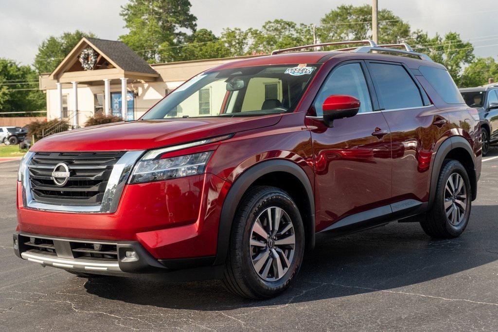 used 2022 Nissan Pathfinder car, priced at $23,591