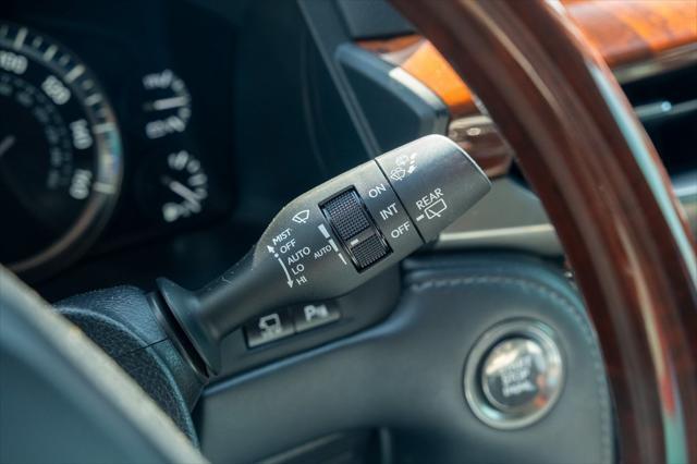 used 2019 Lexus LX 570 car, priced at $56,900