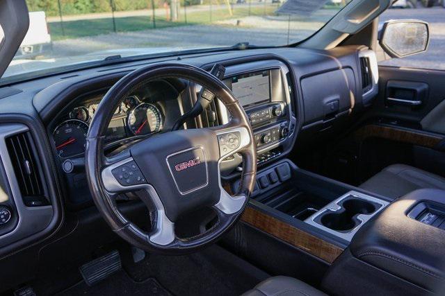 used 2018 GMC Sierra 1500 car, priced at $32,500