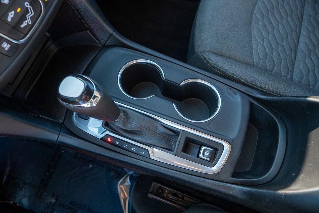 used 2020 Chevrolet Equinox car, priced at $14,303