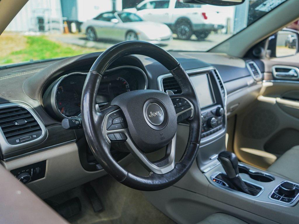 used 2017 Jeep Grand Cherokee car, priced at $18,000