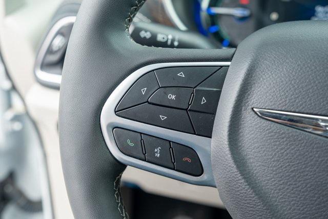 used 2023 Chrysler Pacifica Hybrid car, priced at $30,500