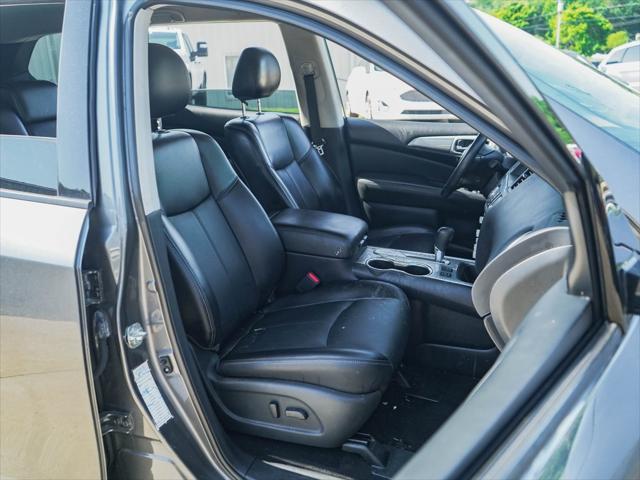 used 2020 Nissan Pathfinder car, priced at $19,000