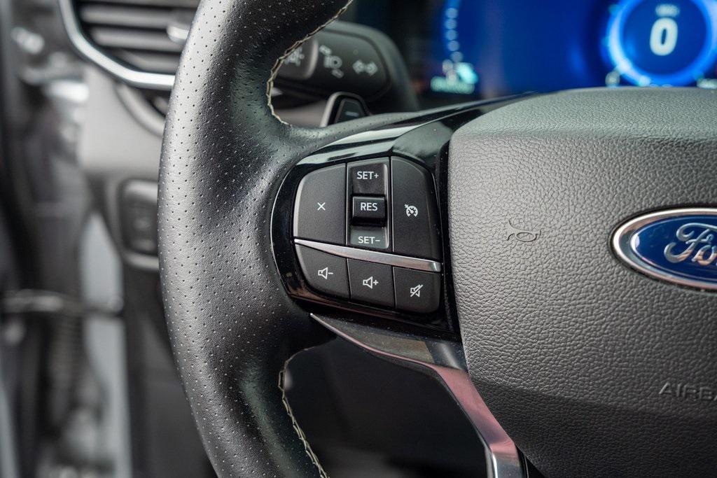 used 2022 Ford Explorer car, priced at $35,000