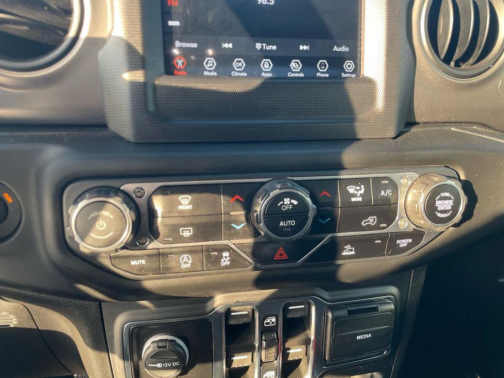 used 2021 Jeep Wrangler Unlimited car, priced at $31,900