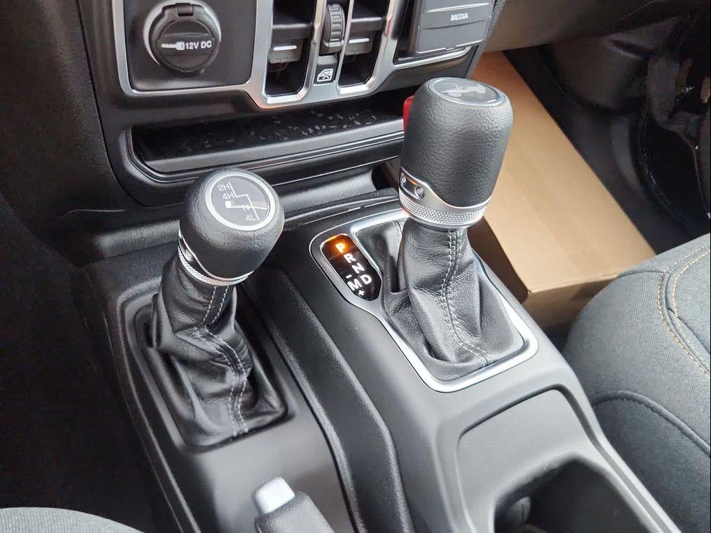 new 2025 Jeep Wrangler car, priced at $51,238