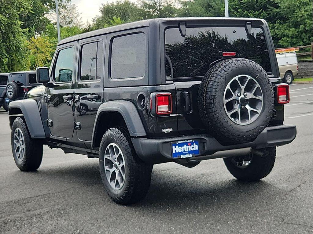 new 2025 Jeep Wrangler car, priced at $51,238