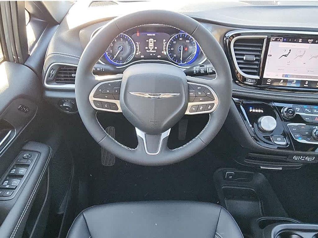 new 2025 Chrysler Pacifica car, priced at $47,115