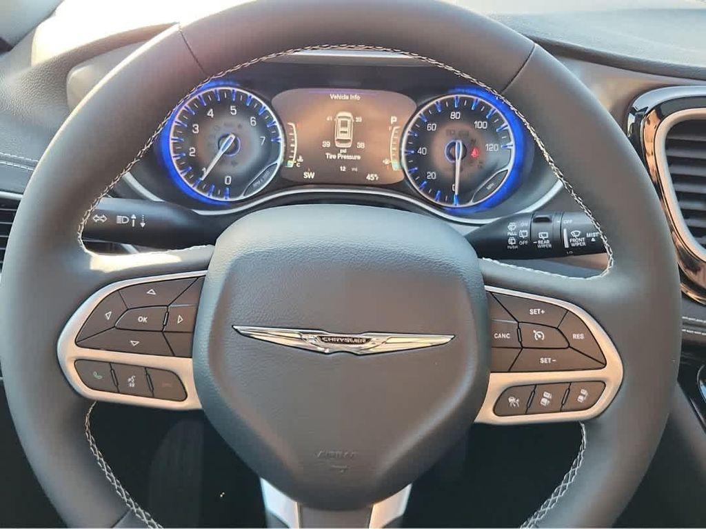 new 2025 Chrysler Pacifica car, priced at $47,115