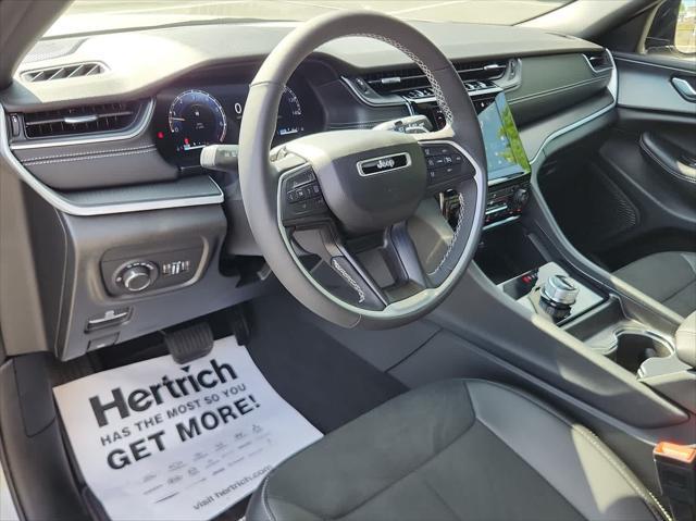new 2025 Jeep Grand Cherokee car, priced at $48,375