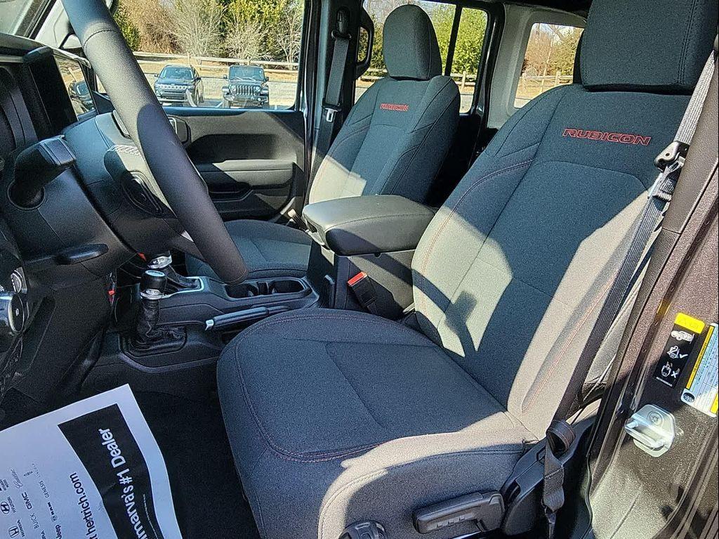 new 2025 Jeep Wrangler car, priced at $56,473