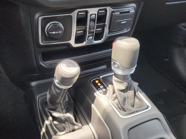 new 2025 Jeep Gladiator car, priced at $50,905