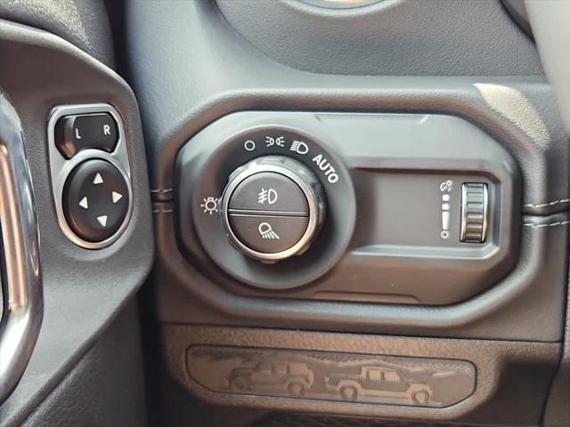 new 2025 Jeep Gladiator car, priced at $50,905