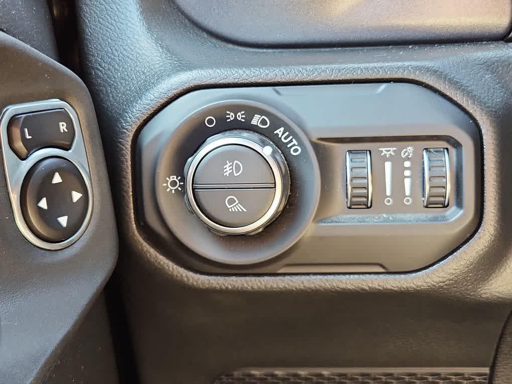 used 2022 Jeep Gladiator car, priced at $35,900