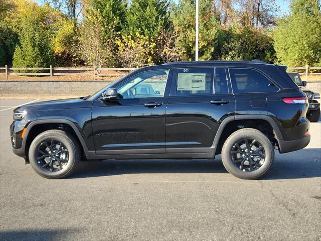 new 2025 Jeep Grand Cherokee car, priced at $44,947